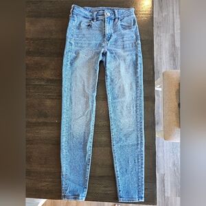 Light Wash American Eagle Jeans